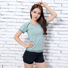 Load image into Gallery viewer, 2018 New Women Yoga Sport Suit quick Dry Bra Set 5 Piece Female Short-sleeved shorts long pants Outdoor Sportswear Fitness suit