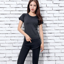Load image into Gallery viewer, 2018 New Women Yoga Sport Suit quick Dry Bra Set 5 Piece Female Short-sleeved shorts long pants Outdoor Sportswear Fitness suit
