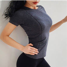 Load image into Gallery viewer, Seamless yoga top for women workout gym crop top fitness sport shirts breathable running t shirt athletic activewear tops