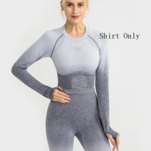 Load image into Gallery viewer, Shark Women Ombre Cropped Seamless Long Sleeve Top Crop Top Women Workout Shirts for Women Sports Tops Women Gym
